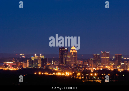 Louisville Kentucky skyline al tramonto Foto Stock