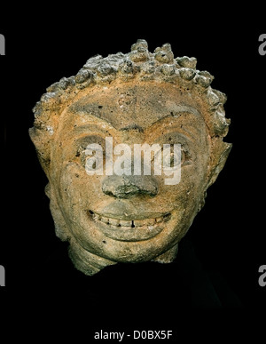 Yaksha ( Yaksi Yakshini ) Dvaravati stile 8th del IX secolo D.C. Phra Pathom Chedi Nakhon Pathom Museo Nazionale di Bangkok in Thailandia Foto Stock