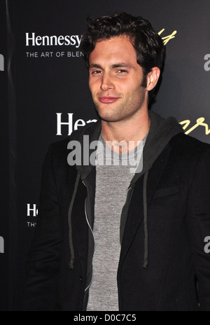 Penn Badgely il quinto annuale Hennessy artistica Tour - Gli arrivi di New York City, Stati Uniti d'America - 14.10.10 Foto Stock