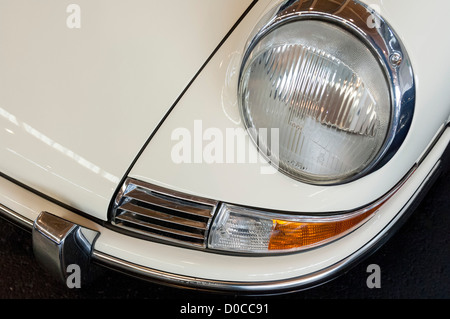 White classic Porsche 911 Foto Stock