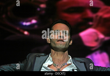 Marc Anthony esegue a José Miguel Agrelot Coliseum come parte del suo Tour Iconos Puerto Rico - 16.10.10 Foto Stock