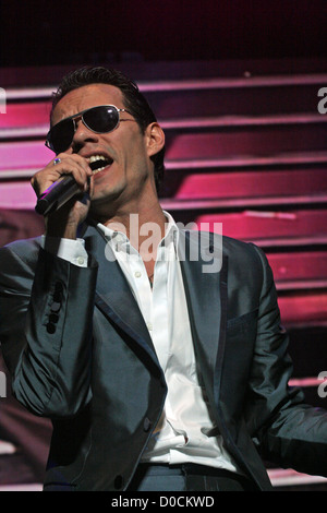 Marc Anthony esegue a José Miguel Agrelot Coliseum come parte del suo Tour Iconos Puerto Rico - 16.10.10 Foto Stock