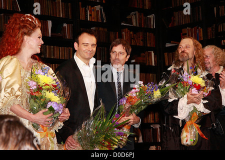 Joanna Lumley, Matthew Warchus, David Hirson, David Hyde Pierce, Stephen Ouimette apertura notturna della produzione di Broadway di Foto Stock