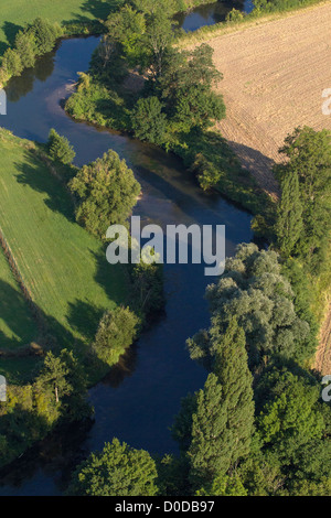 Un ansa del fiume Eure REGIONE VALLE DI Pacy-sur-Eure EURE (27) Normandia Francia Foto Stock