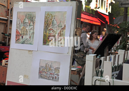 Pittori e pittura che presentano le loro opere su Place du Tertre SQUARE BUTTE MONTMARTRE PARIS (75) FRANCIA Foto Stock