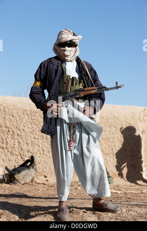 Afghan fighter durante una operazione di combattimento in Afghanistan la provincia di Helmand Foto Stock