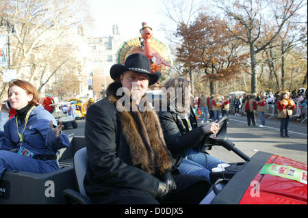 Nov. 22, 2012 - New York New York, Stati Uniti - 86Macy annuale per il giorno del Ringraziamento Parade . Â© 2012 Trace Adkins(Immagine di credito: © Bruce Cotler/Globe foto/ZUMAPRESS.com) Foto Stock