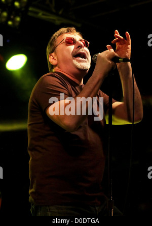 Southside Johnny e la Asbury Jukes eseguendo a Liverpool O2 Academy Liverpool, in Inghilterra - 27.10.10 Foto Stock