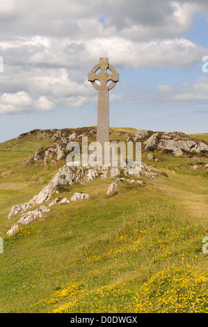 Celtic Cross Llanddwyn Island Newborough Anglesey nel Galles Cymru REGNO UNITO GB Foto Stock