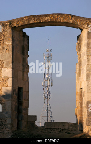 Telefono cellulare il montante in DREUX EURE-ET-LOIR (28) FRANCIA Foto Stock