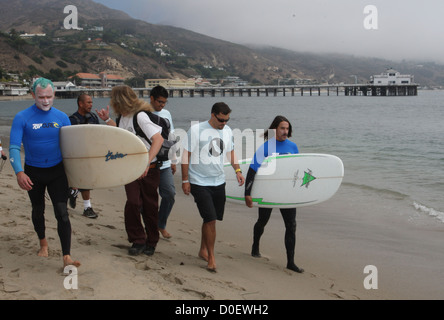 Michael Peter Balzary aka Flea e Anthony Kiedis Surfrider Foundation il quinto annuale Celebrity Expression sessione al primo Foto Stock