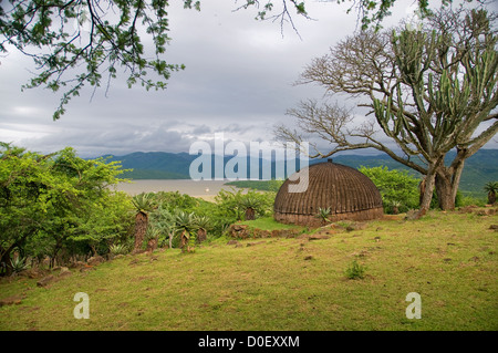 I visitatori di Shakaland nel KwaZulu Natal, Sud Africa dovrebbe godere l'interessante resort villaggio e spiegare la loro cultura. Foto Stock