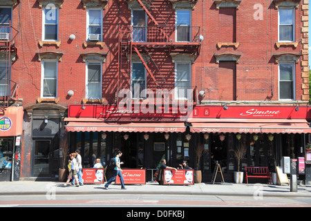 Scena di strada, East Village, Manhattan, New York City, Stati Uniti d'America Foto Stock