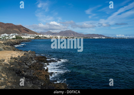 Dh PLAYA BLANCA LANZAROTE costa atlantica mare holiday resort town Foto Stock