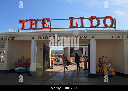 Il Lido di Venezia di fronte al mare a Worthing West Sussex England Regno Unito Foto Stock