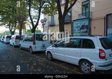 I taxi in autunno central sorrento resort città la regione Campania sud Italia Europa Foto Stock