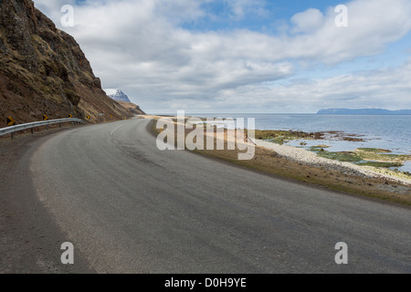 Indirizzare uno, National Highway, Isafjordur, Islanda Foto Stock