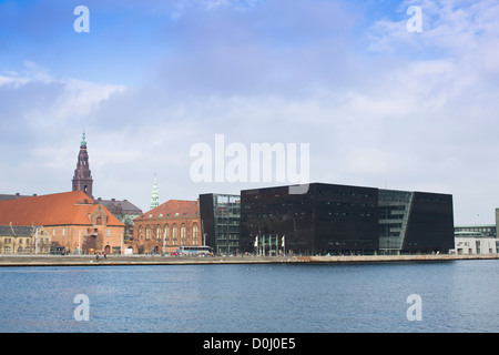 La Biblioteca Reale di Copenhagen, Danimarca. Il Diamante Nero edificio è stato progettato da architetti danesi schmidt hammer lassen. Foto Stock