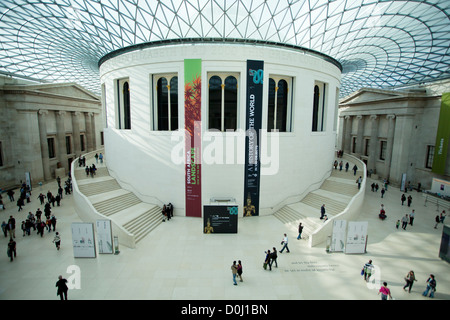 Una vista della parte interna del British Museum. Foto Stock