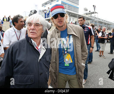 25.11.2012. Sao Paulo, Brasile. Motorsports: FIA Formula One World Championship 2012, il Gran Premio del Brasile, Bernie Ecclestone (GBR, Presidente e CEO di Formula One Management e Formula One Administration), Owen Wilson (USA) Foto Stock