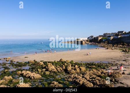 Coverack beach, penisola di Lizard, Cornwall, Inghilterra Foto Stock