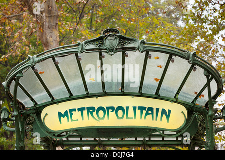 Art Deco ingresso Abessess Fermata metropolitana, Montmartre, Parigi Francia Foto Stock