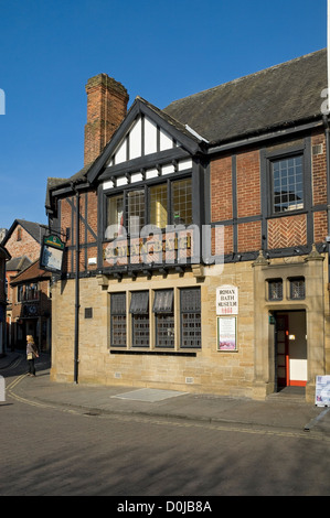 Esterno del bagno romano pub di St Sampson Square a York. Foto Stock