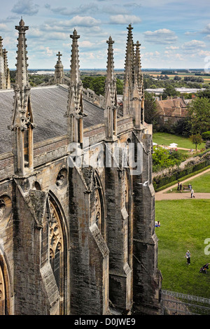 Una vista della cappella della Madonna dal tetto della Cattedrale di Ely. Foto Stock