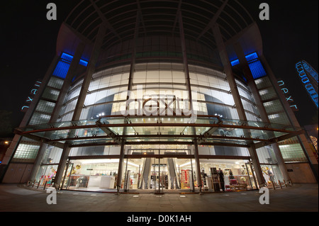 Una vista della prossima ammiraglia shopfront a Manchester. Foto Stock