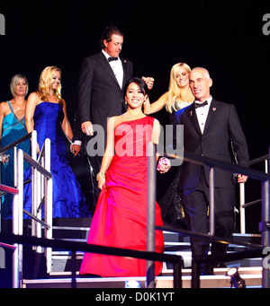 Phil Mickelson e Corey PPavin 'Benvenuti al Galles in concerto al Millennium Stadium, celebrando la Ryder Cup di scena in Foto Stock