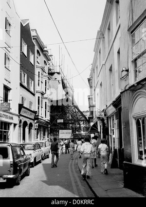 George street in Hastings Old Town prese nel 1976. Foto Stock