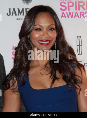 ZOE SALDANA 2013 film indipendente di Spirit Awards - CANDIDATURE DI LOS ANGELES CALIFORNIA USA 27 Novembre 2012 Foto Stock