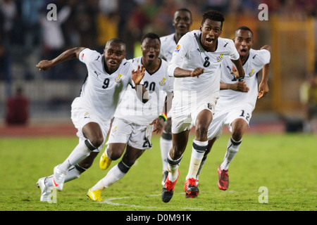 Il Ghana giocatori reagiscono dopo aver sconfitto il Brasile in un calcio di rigore shootout per vincere il 2009 FIFA U-20 Coppa del mondo. Foto Stock