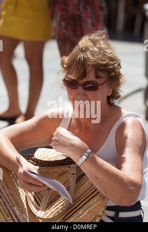 Consulenza turistica guida street Malaga Spagna Foto Stock