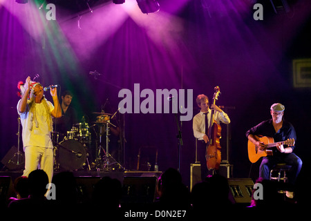 Nouvelle Vague performing live al casinò di Estoril Estoril, Portogallo - 02.09.10 Foto Stock