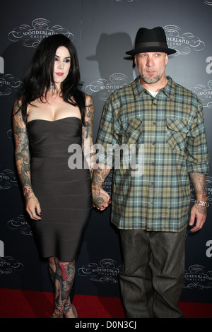 Jesse James e Kat Von D due mondi dell'arte si scontrano con il debutto di kat von d's Wonderland gallery terrà Wonderland gallery West Foto Stock