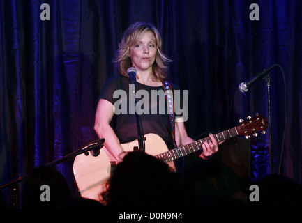 Tony Award Winner Alice Ripley esegue il suo show 'Daily pratica con Alice Ripley' al backstage Dopo Teatro Ristorante nuovo Foto Stock