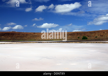 Sale di stagno di evaporazione in Pedra de Lume, Isola di Sal - Capo Verde Foto Stock