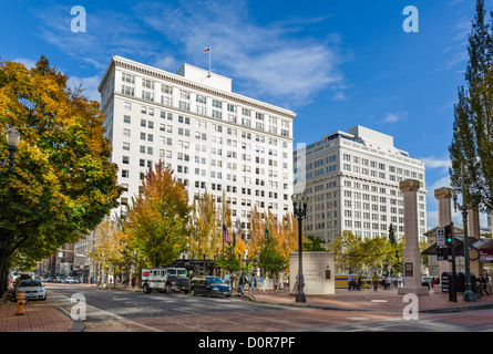 Pioneer Courthouse Square nel centro cittadino di Portland, Oregon, Stati Uniti d'America Foto Stock