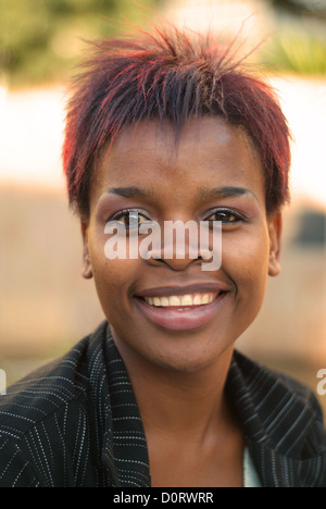 African American imprenditrice ritratto - guardando dritto a voi Foto Stock