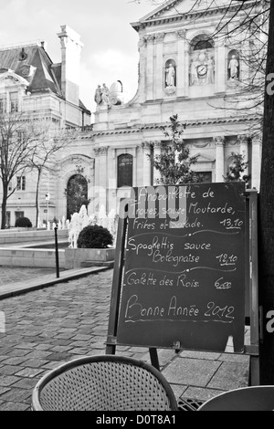 Parigi - Menu in un ristorante Foto Stock