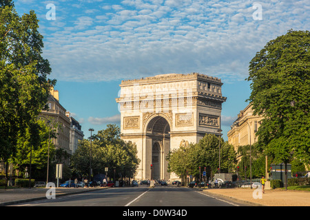 Francia, Europa, viaggi, Parigi, città Arc de Triomphe, Triumph, arco, architettura, arte, avenue, grande edificio, edifici, memori Foto Stock