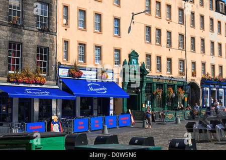 Ristoranti e bar, Grassmarket, Edimburgo, Scozia Foto Stock