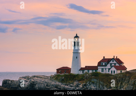 Portland Head Light è un storico Faro di Cape Elizabeth, Maine Foto Stock