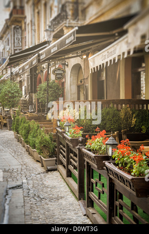 Bucarest, Romania - 30 Settembre 2012: Strada Selari nel distretto di Lipscani, città vecchia di Bucarest. Foto Stock