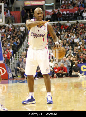 Dal 1 dicembre 2012 - Los Angeles, California, Stati Uniti - Clippers G Billups Elena dirige l'azione durante il loro gioco con i Sacramento Kings al Staples Center di Los Angeles, California, sabato 1 dicembre 2012. (Credito Immagine: © Burt Harris/Prensa Internacional/ZUMAPRESS.com) Foto Stock