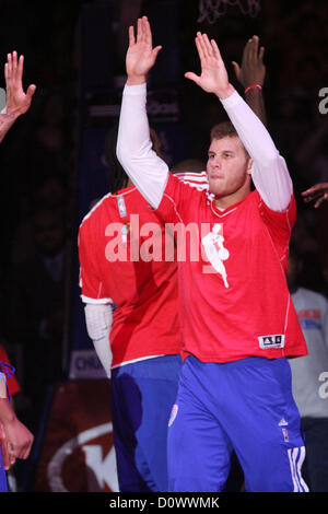 Dal 1 dicembre 2012 - Los Angeles, California, Stati Uniti - Clippers F Blake Griffin durante le presentazioni prima del loro gioco con i Sacramento Kings al Staples Center di Los Angeles, California, sabato 1 dicembre 2012. (Credito Immagine: © Burt Harris/Prensa Internacional/ZUMAPRESS.com) Foto Stock