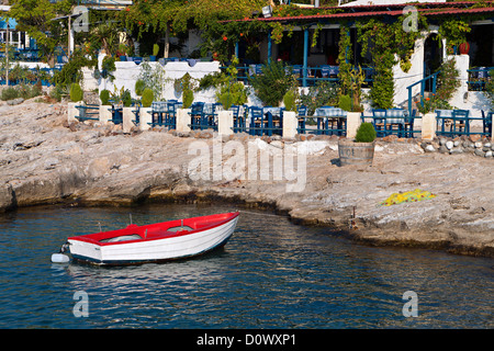 Aghia Marina villaggio di pescatori a Aegina Island in Grecia Foto Stock