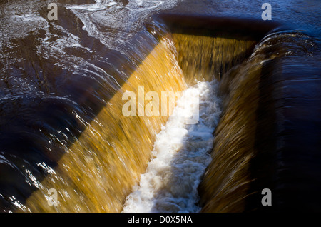 Discesa in ingresso del sistema di drenaggio Foto Stock