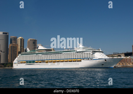 Crociera 'Voyager dei mari" ormeggiato in Circular Quay di Sydney Australia Foto Stock